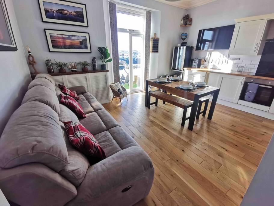 Number 7 Torquay Stunning Sea Views Apartamento Exterior foto